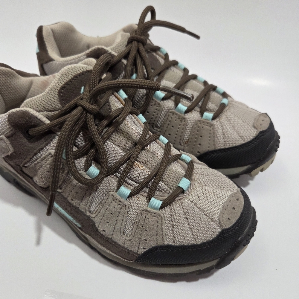 Columbia Pima Hiking Shoe 9